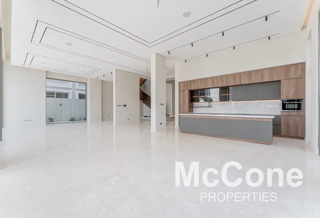 Turnkey Villa | Luxury | Biggest Plot