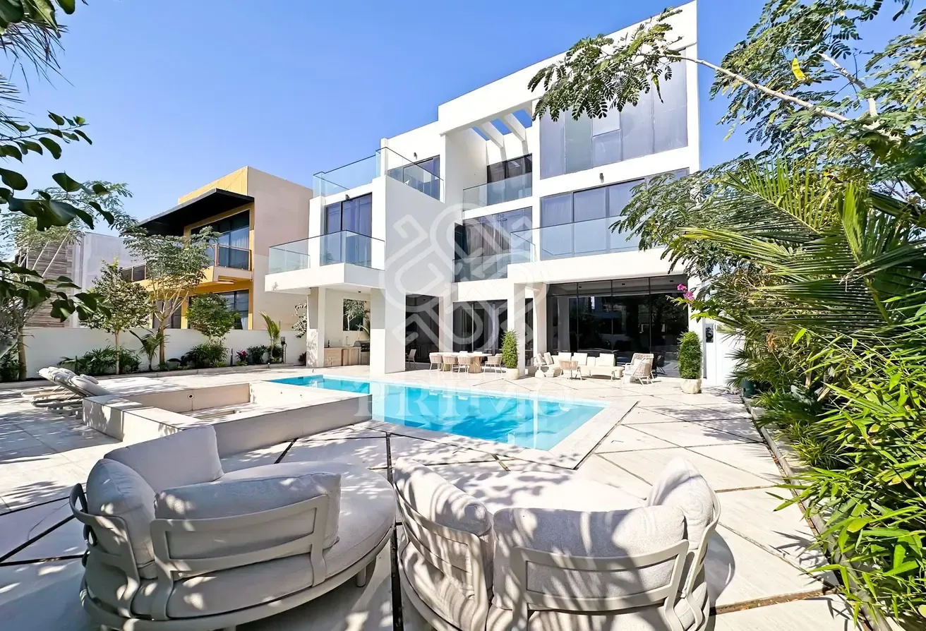 Elegant 6-Bedroom Regional Villa | Private Pool