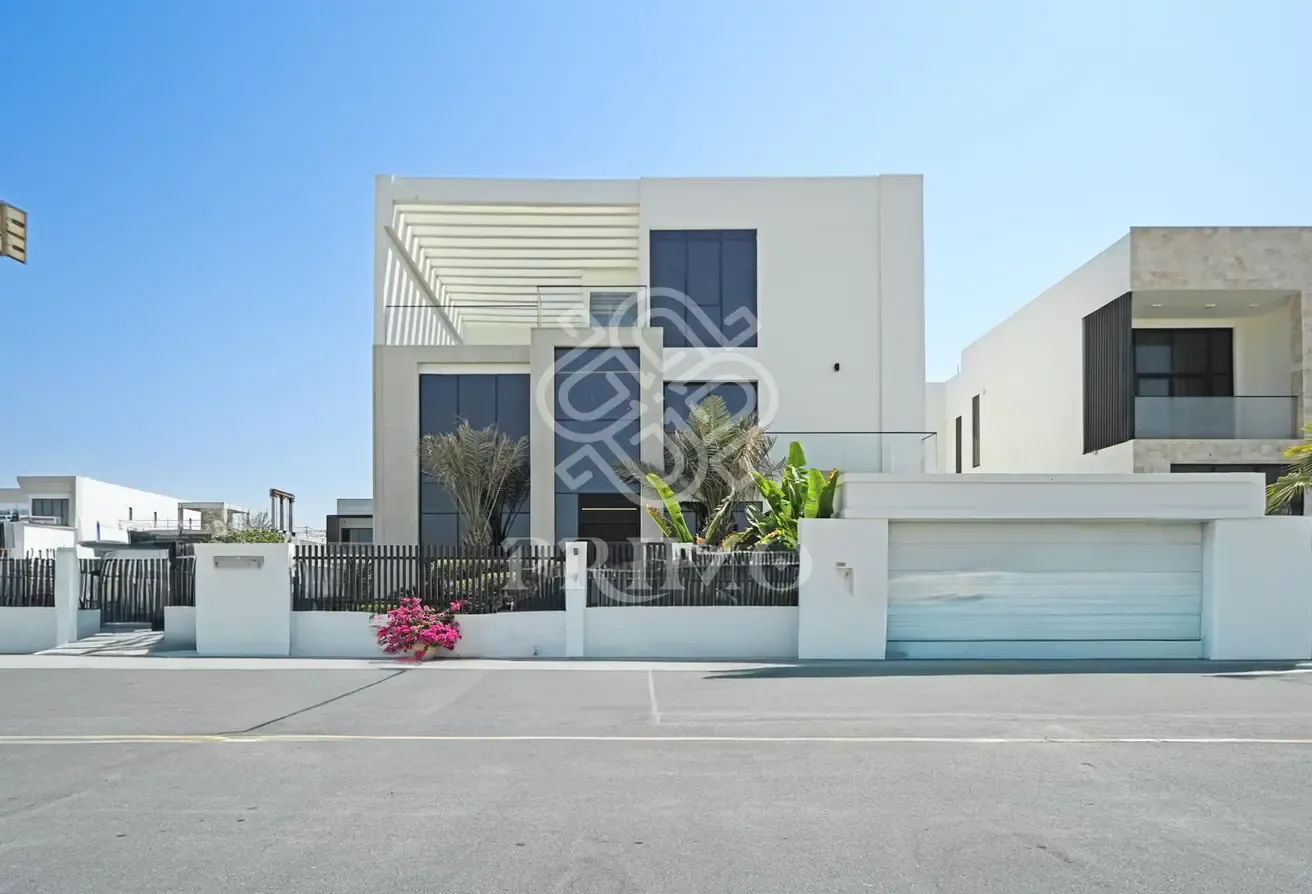 Elegant 6-Bedroom Regional Villa | Private Pool