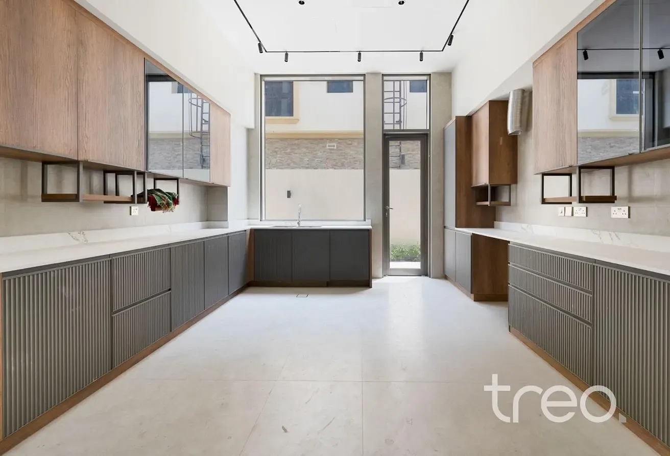6BR | Premium Location | Modern Custom | Vacant