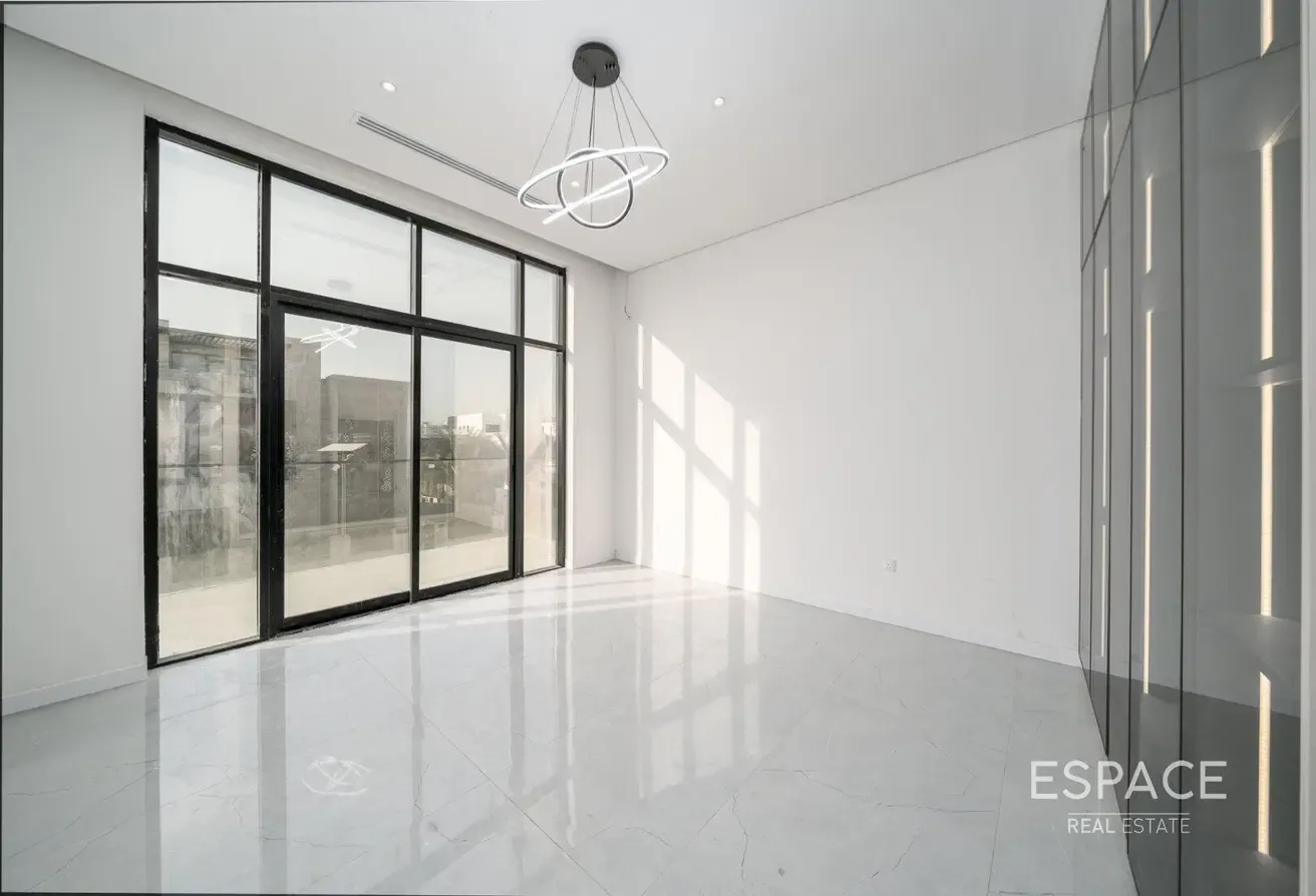 Luxury Options | Ready Now | 6BR