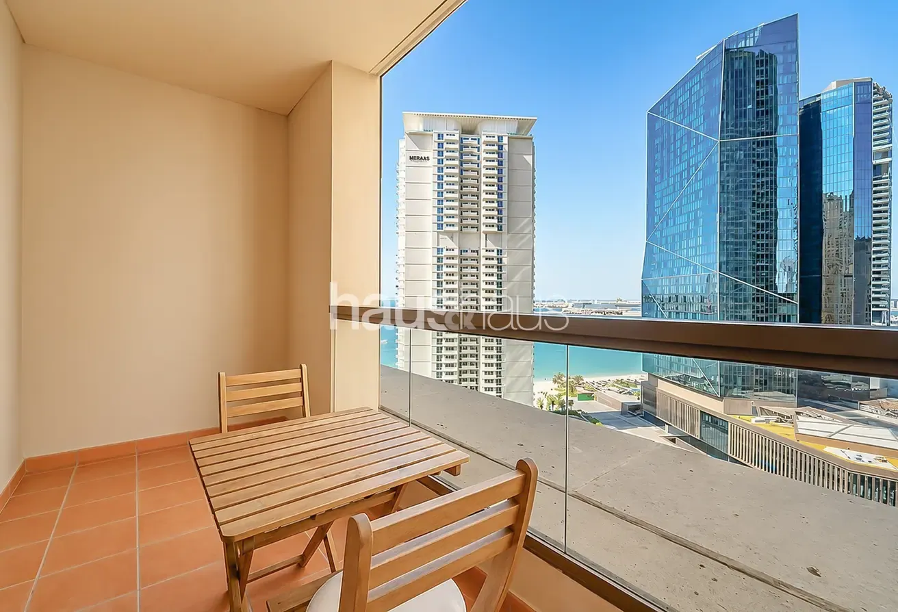 Fully Furnished | Tenanted | Sea views | Spacious