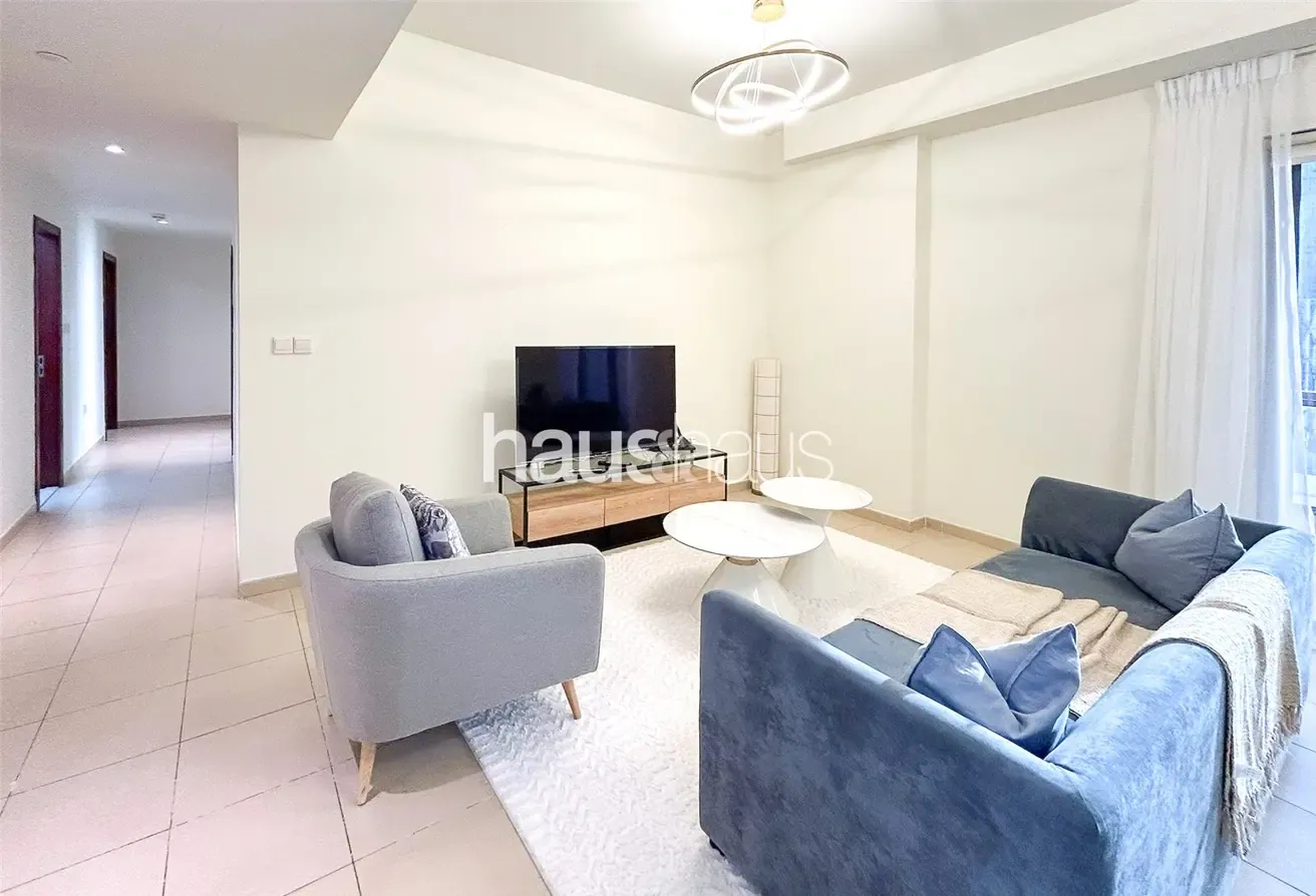 Fully Furnished | Tenanted | Sea views | Spacious