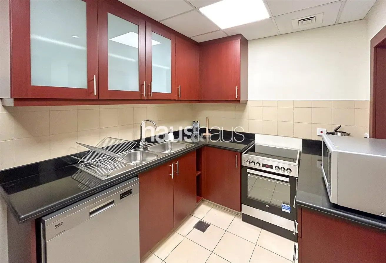 Fully Furnished | Tenanted | Sea views | Spacious
