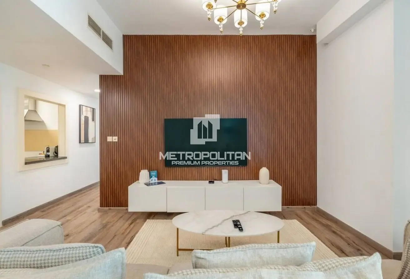 Amazing Sea View | Fully Upgraded and Furnished