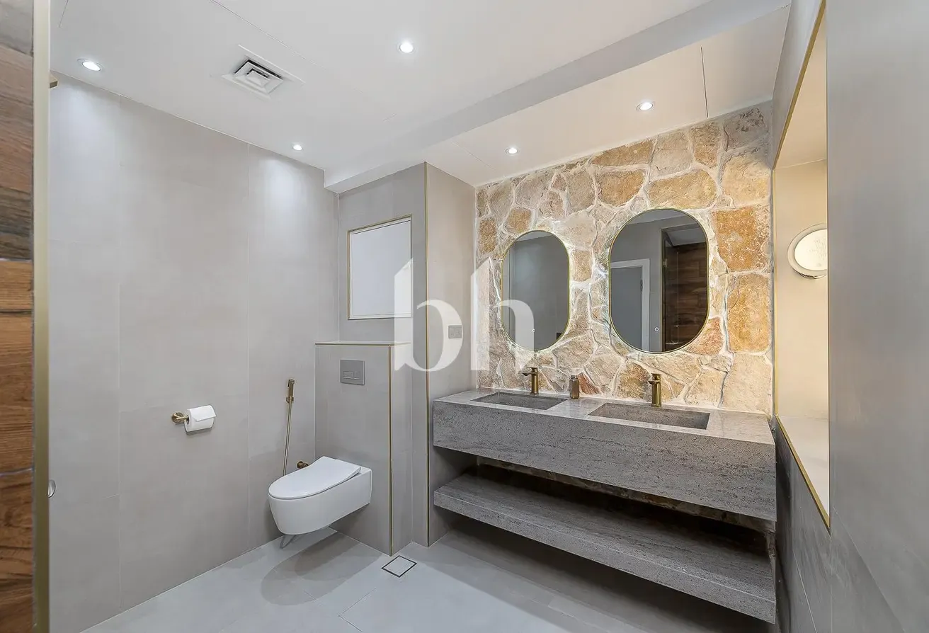 VOT| Recently renovated| AIRBNB perfect