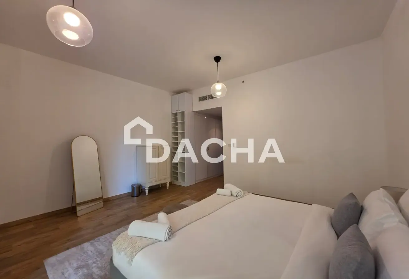 Low Floor | Upgraded | Fully Furnished | VOT