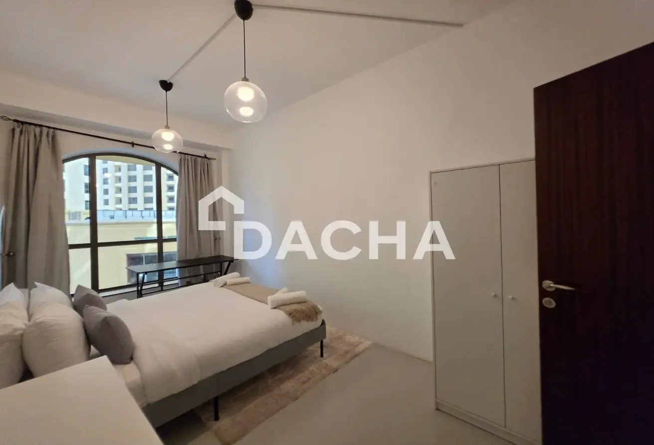 Low Floor | Upgraded | Fully Furnished | VOT
