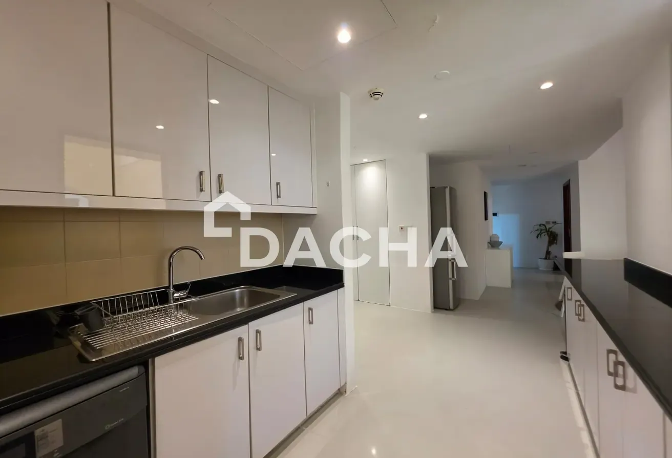 Low Floor | Upgraded | Fully Furnished | VOT