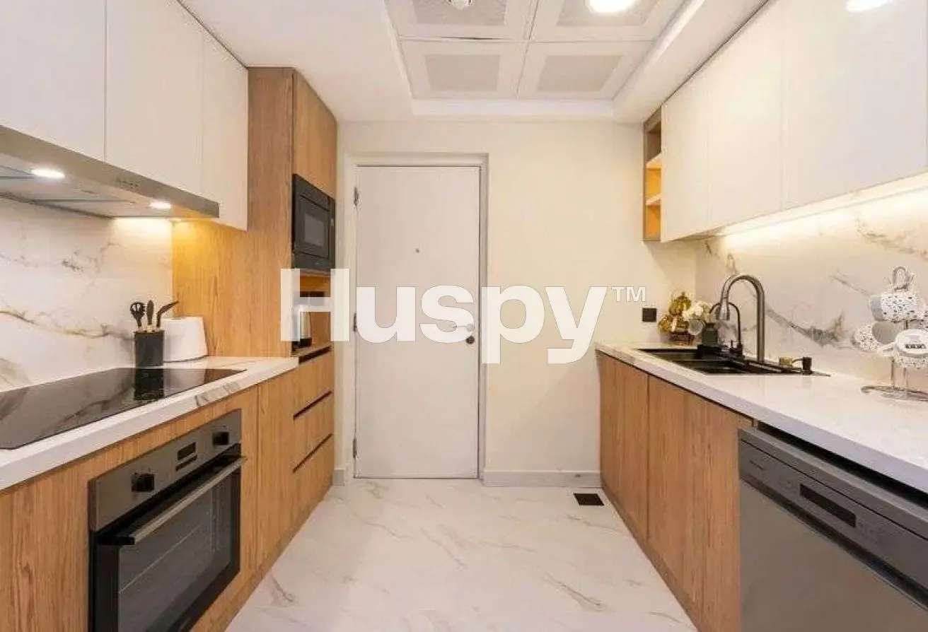 Marina View | Fully Upgraded | Vacant