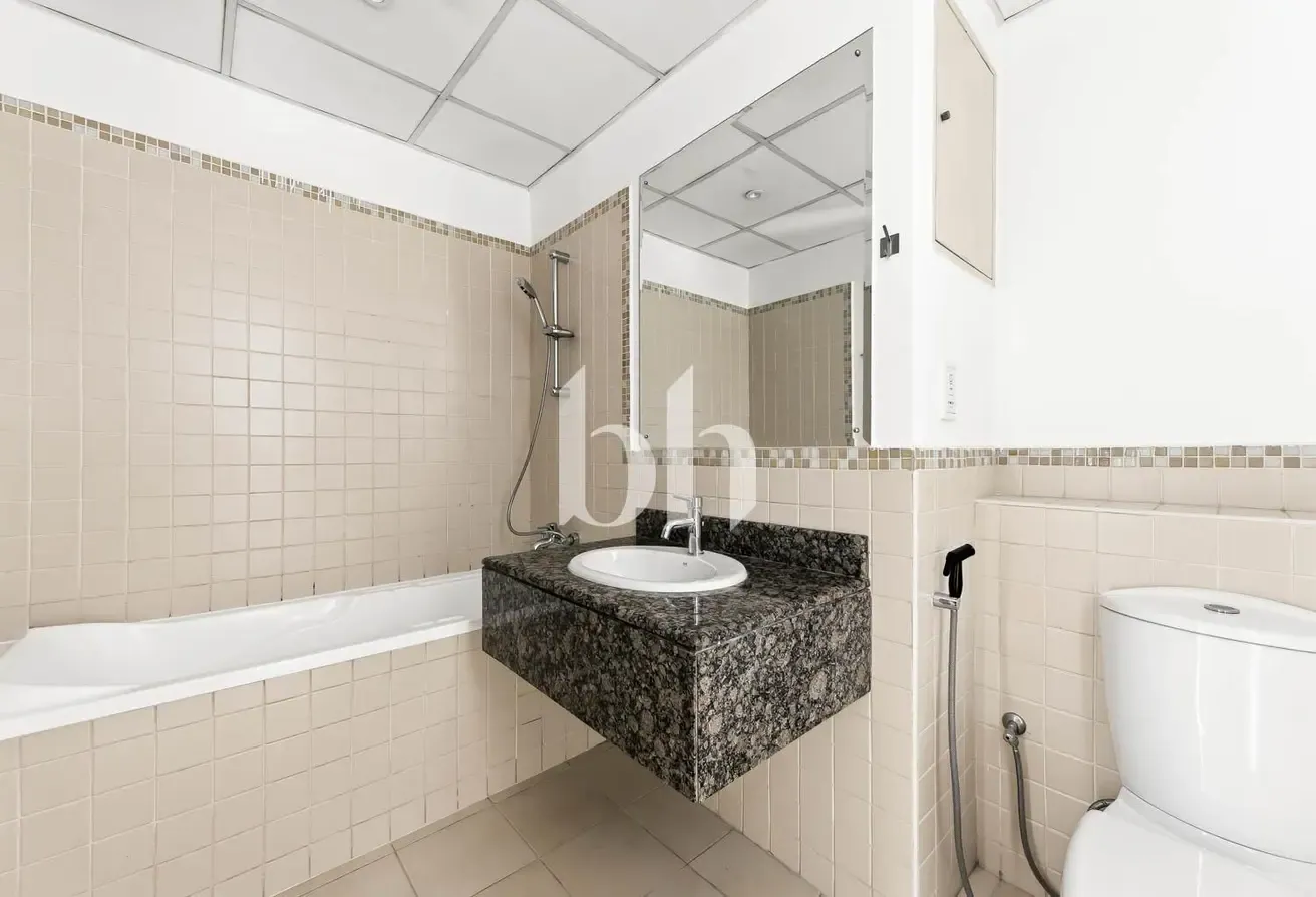 High floor | Marina View  | Vacant