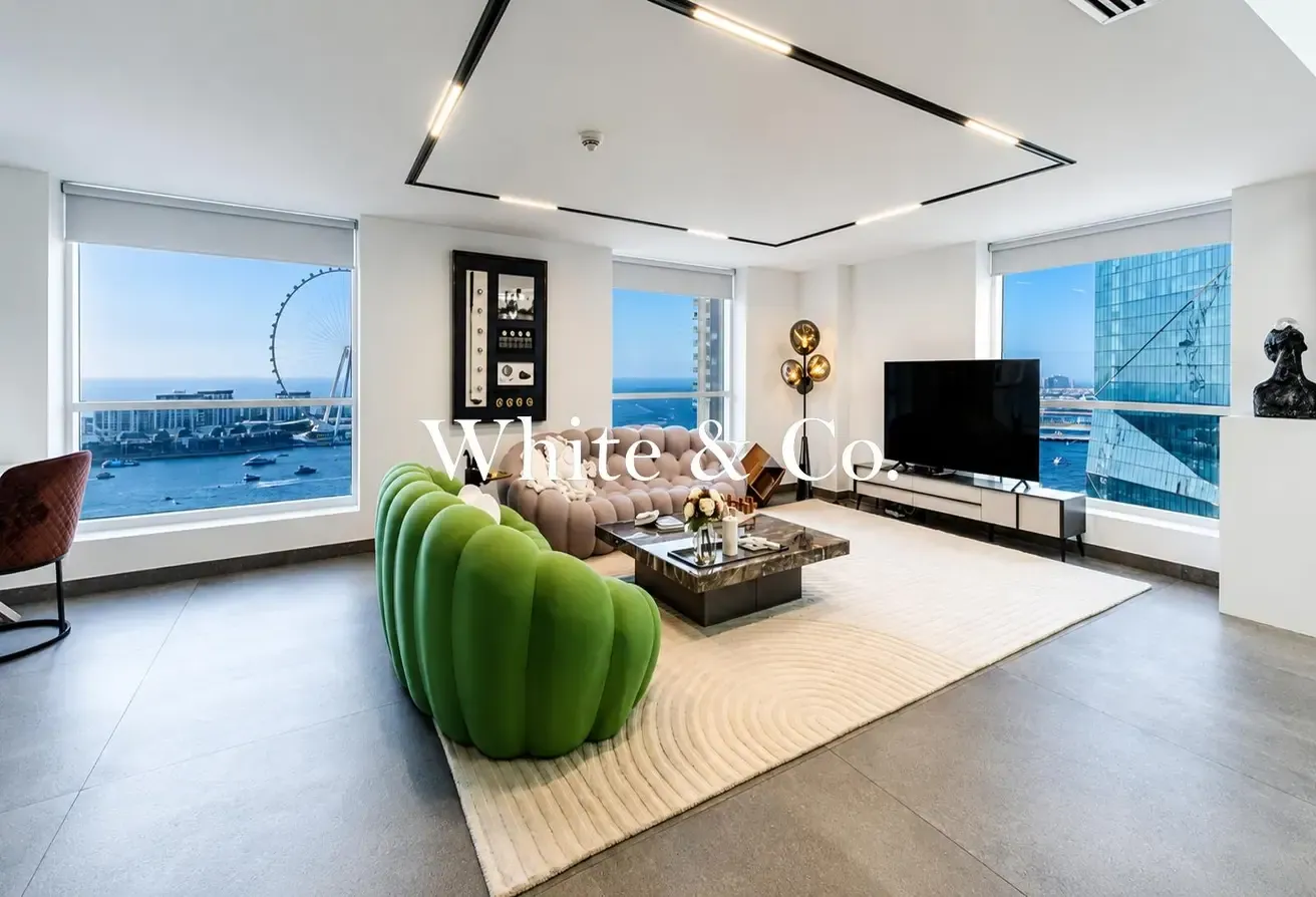 Sea, Ain View | 3 Bed | Upgraded Duplex
