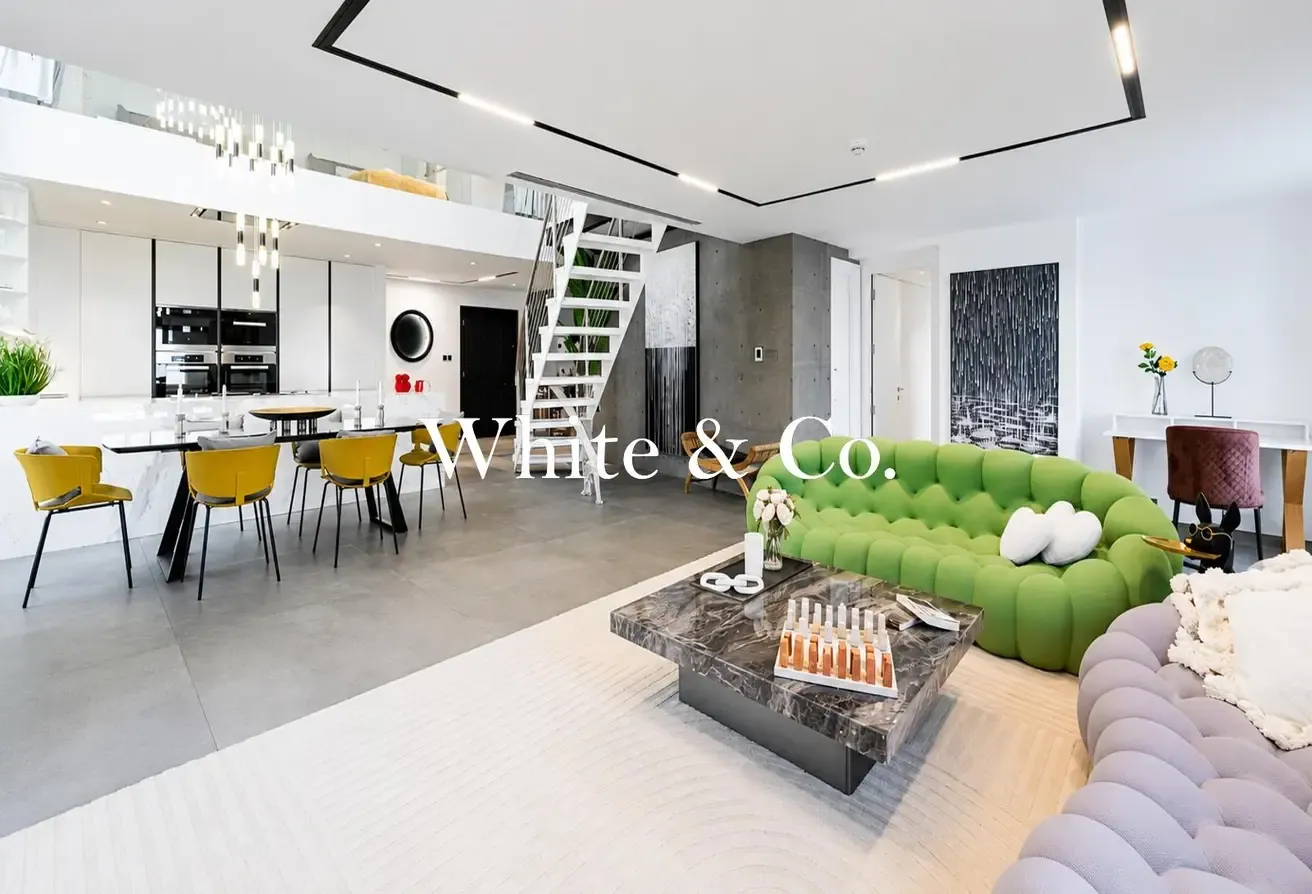 Sea, Ain View | 3 Bed | Upgraded Duplex