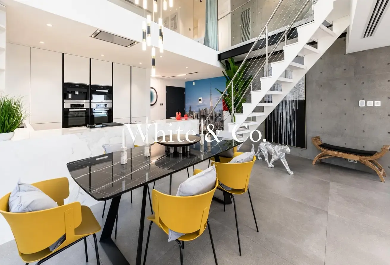 Sea, Ain View | 3 Bed | Upgraded Duplex