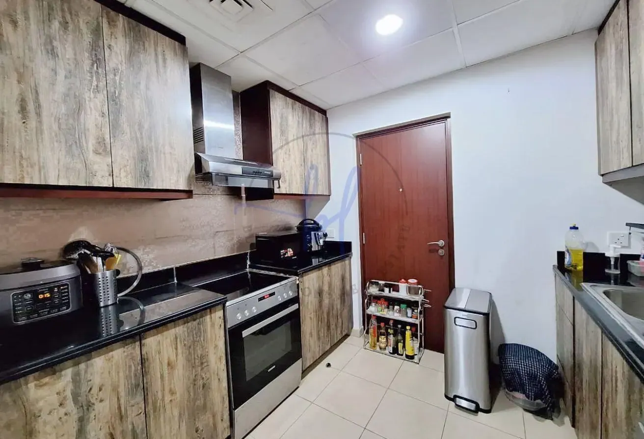 Partial Sea View | Mid Floor |Negotiable|Furnished