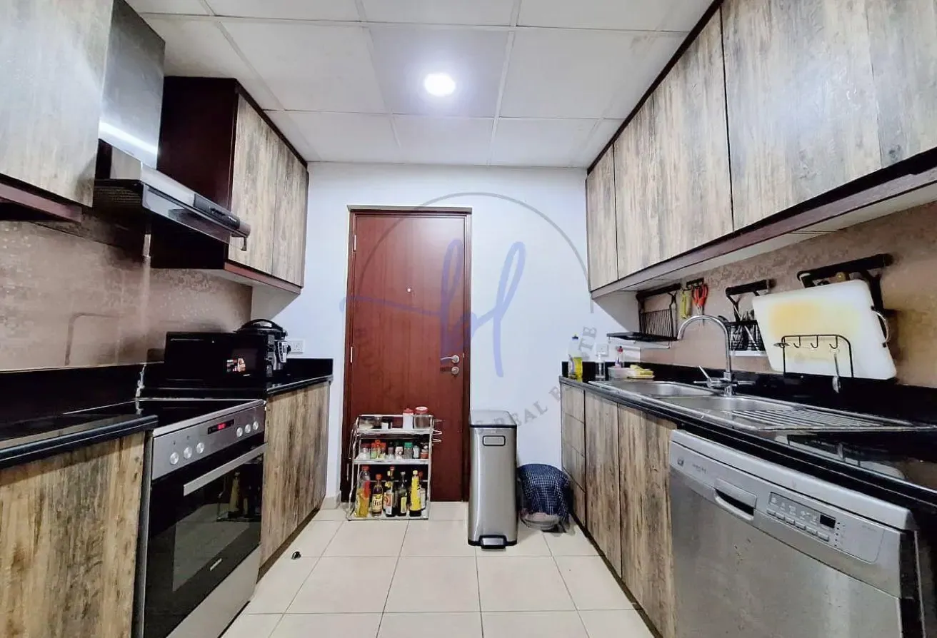 Partial Sea View | Mid Floor |Negotiable|Furnished