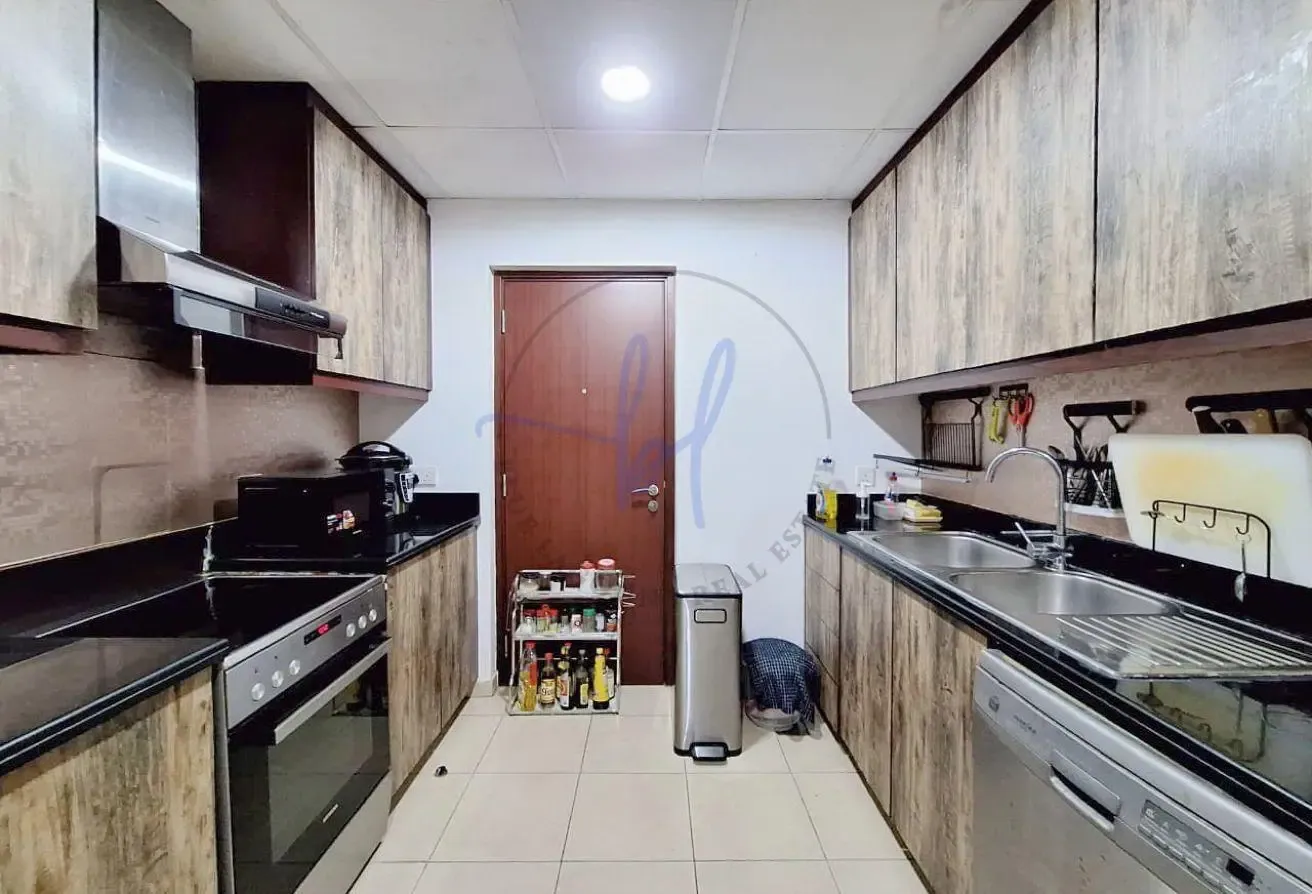 Partial Sea View | Mid Floor |Negotiable|Furnished