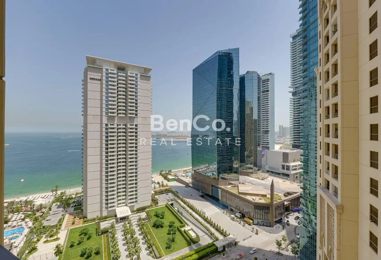 Luxurious 2 BR | Sea View | Fully Furnished