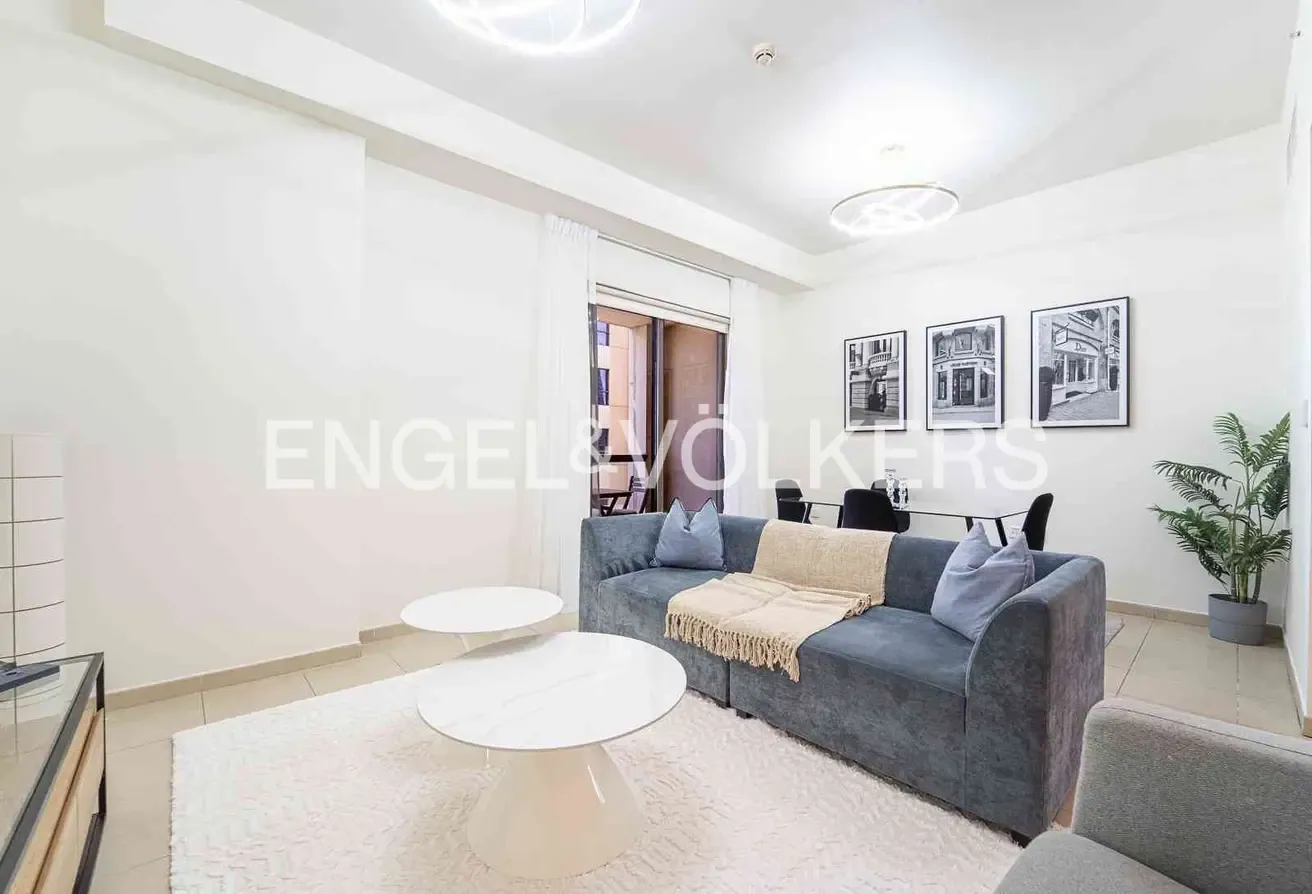 Fully Furnished with Stunning Sea Views