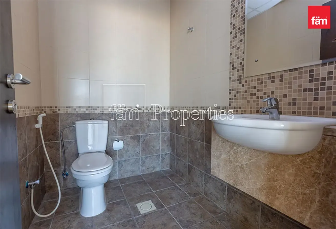 Huge 1 BHK with Terrace + balcony Open View