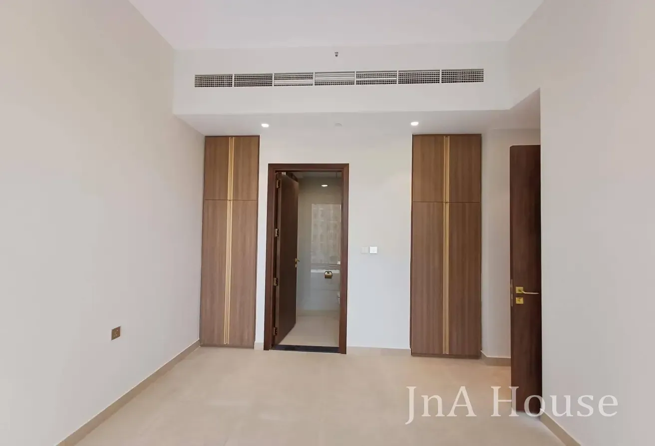 IDEAL INVESTMENT | COMMUNITY VIEW | MID FLOOR
