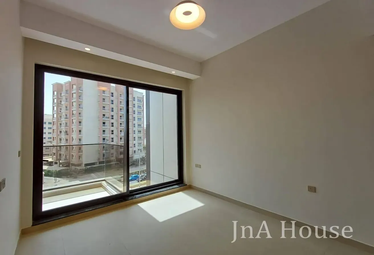 IDEAL INVESTMENT | COMMUNITY VIEW | MID FLOOR