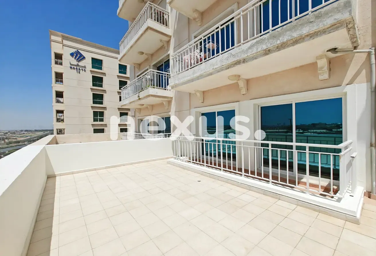 Well Maintained | Bright Layout | 7% ROI