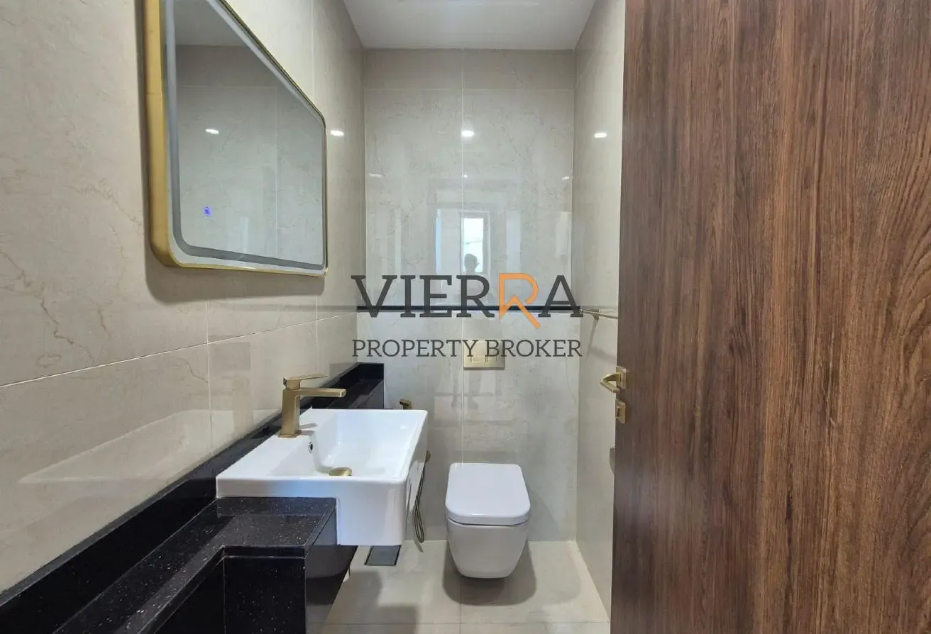 Fully Furnished | Corner Unit | Open View