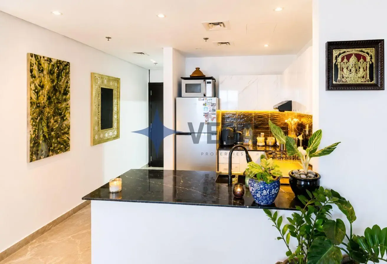 FURNISHED | READY to MOVE IN | COMMUNITY VIEWS