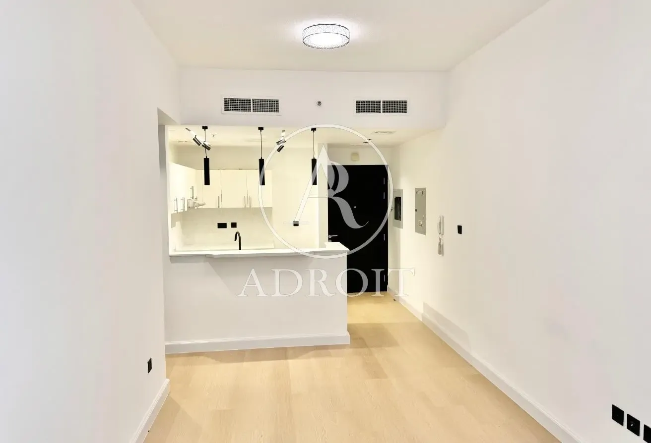 Fully Upgraded 1bedroom with Covered parking