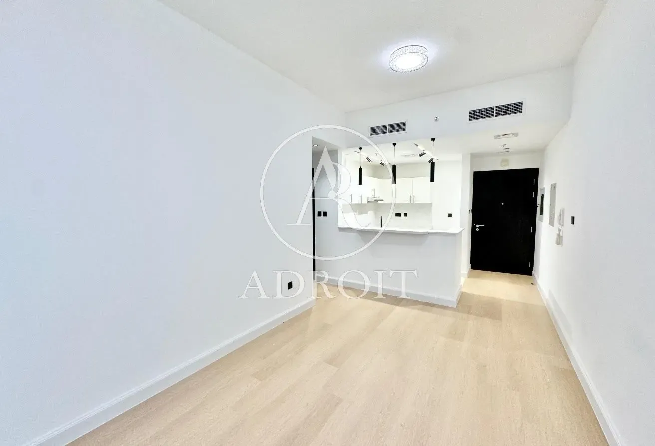 Fully Upgraded 1bedroom with Covered parking