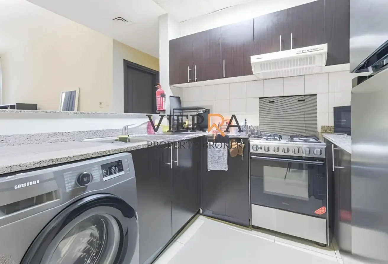 Spacious l Prime Location l With Store Room