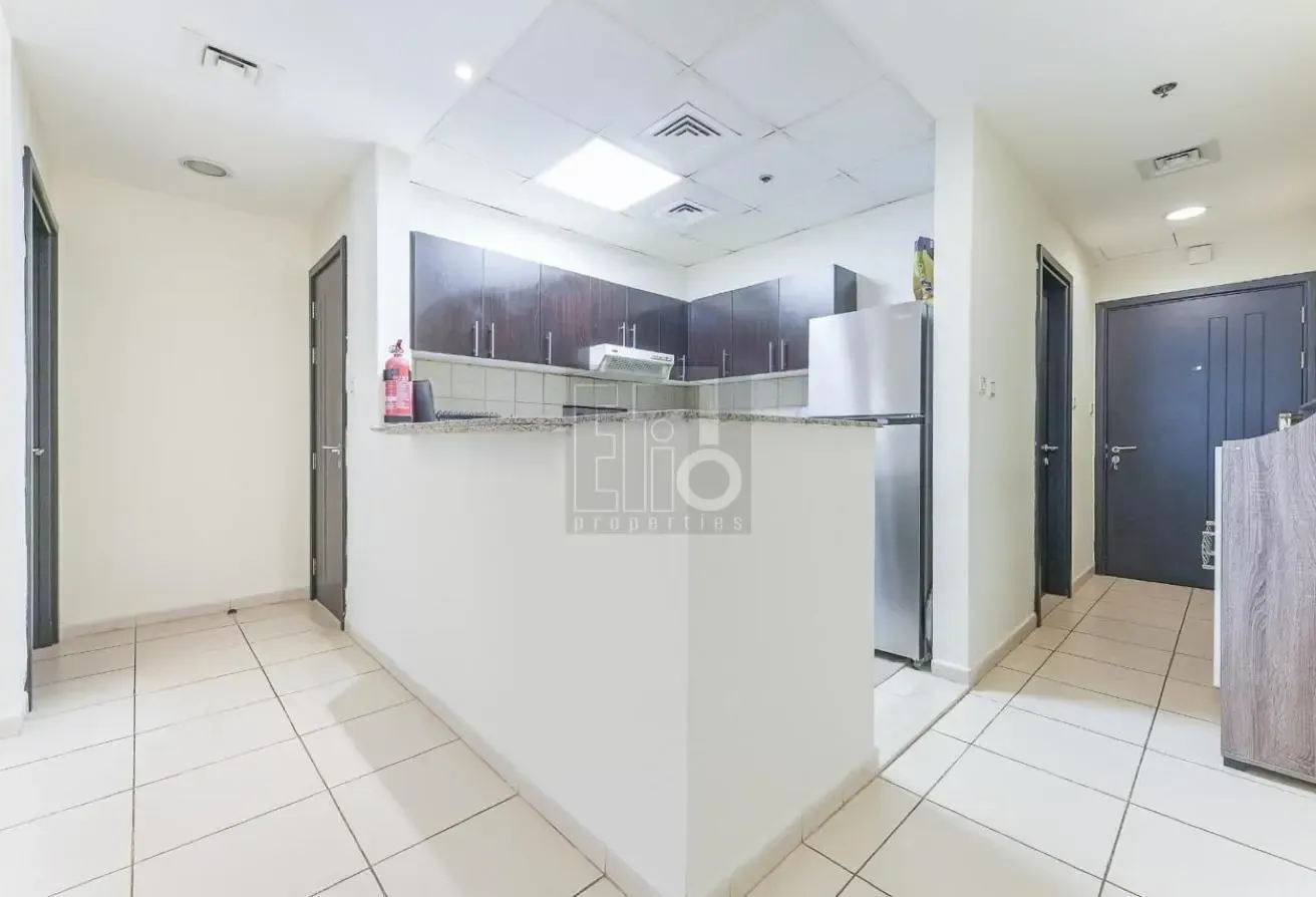 RENTED UNIT | SPACIOUS | FURNISHED | HIGH FLOOR