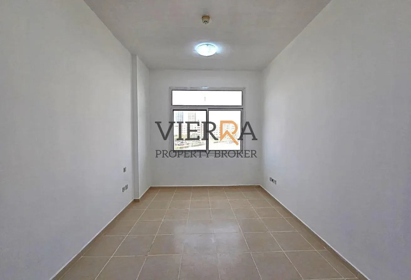 Spacious 1 BR | Un furnished | Good Investment