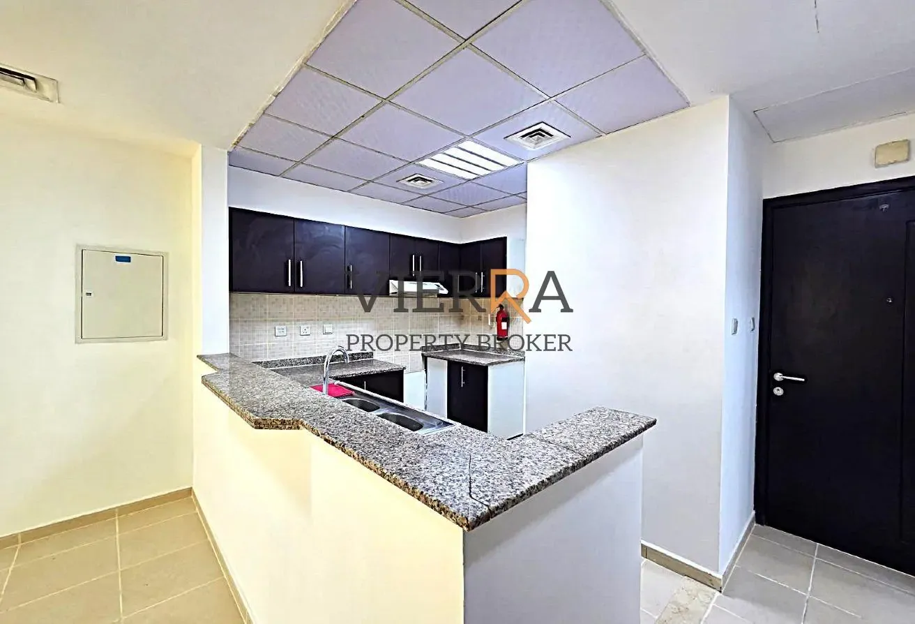 Spacious 1 BR | Un furnished | Good Investment