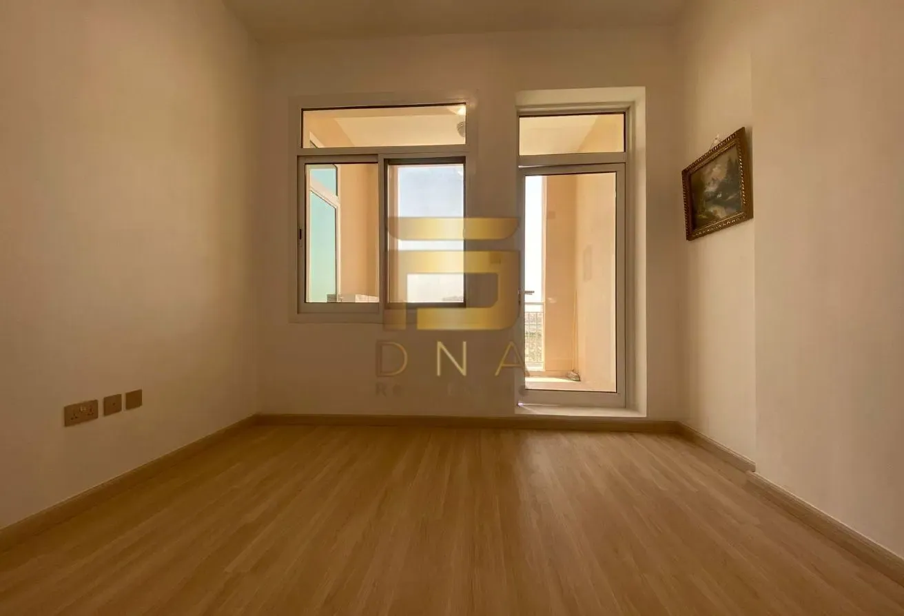 Rented Fully Upgraded Wooden Flooring With Balcony