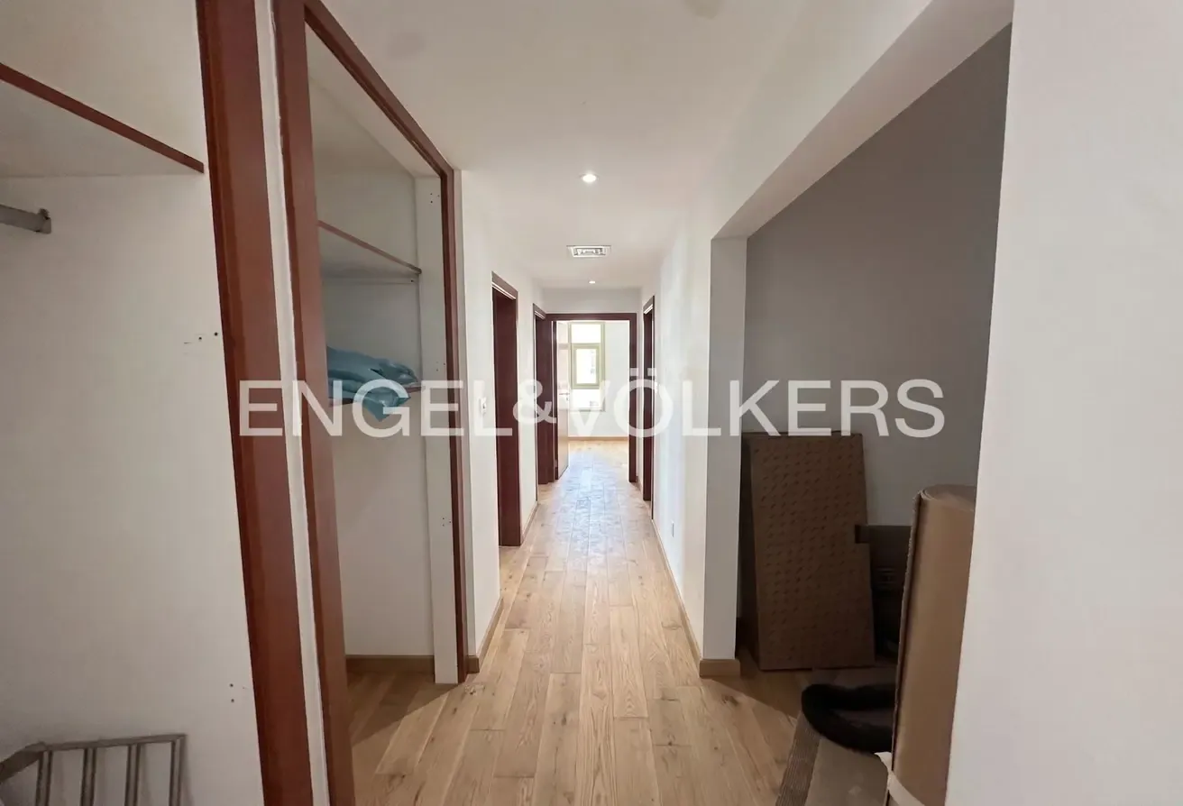 Full Refurb in Process | 2 Bed + Study | Pool View