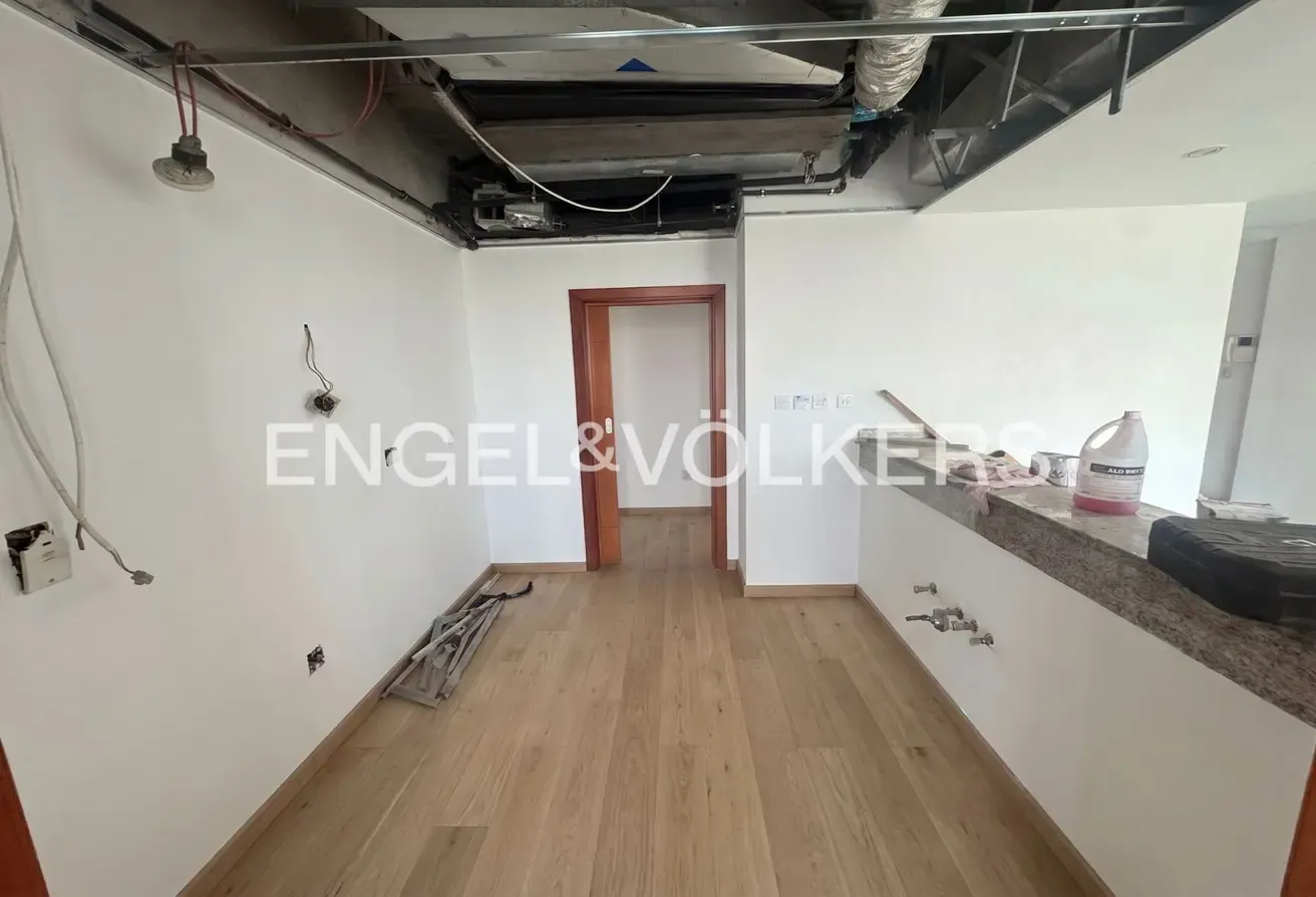 Full Refurb in Process | 2 Bed + Study | Pool View