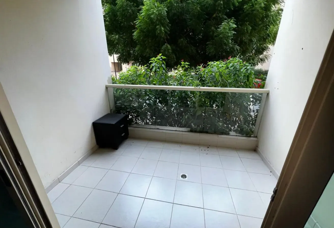 STUDIO FOR SALE | COMMUNITY VIEW | VACANT