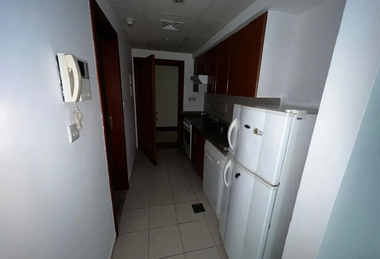 STUDIO FOR SALE | COMMUNITY VIEW | VACANT