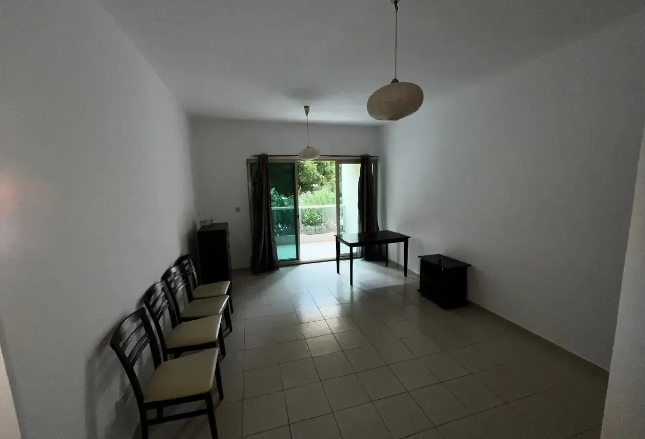 STUDIO FOR SALE | COMMUNITY VIEW | VACANT