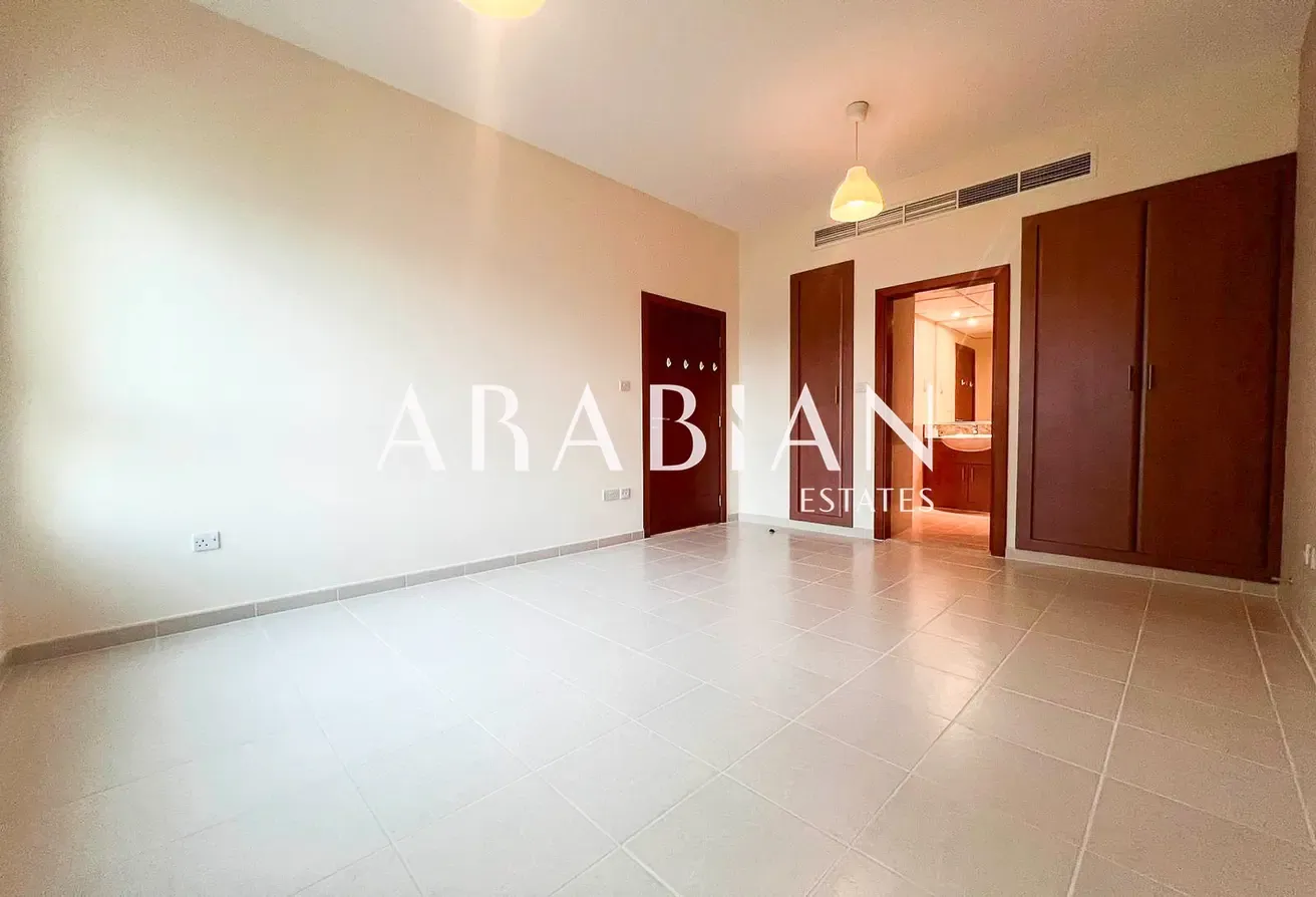 Vacant | Prime Location | Bright | Mint Condition