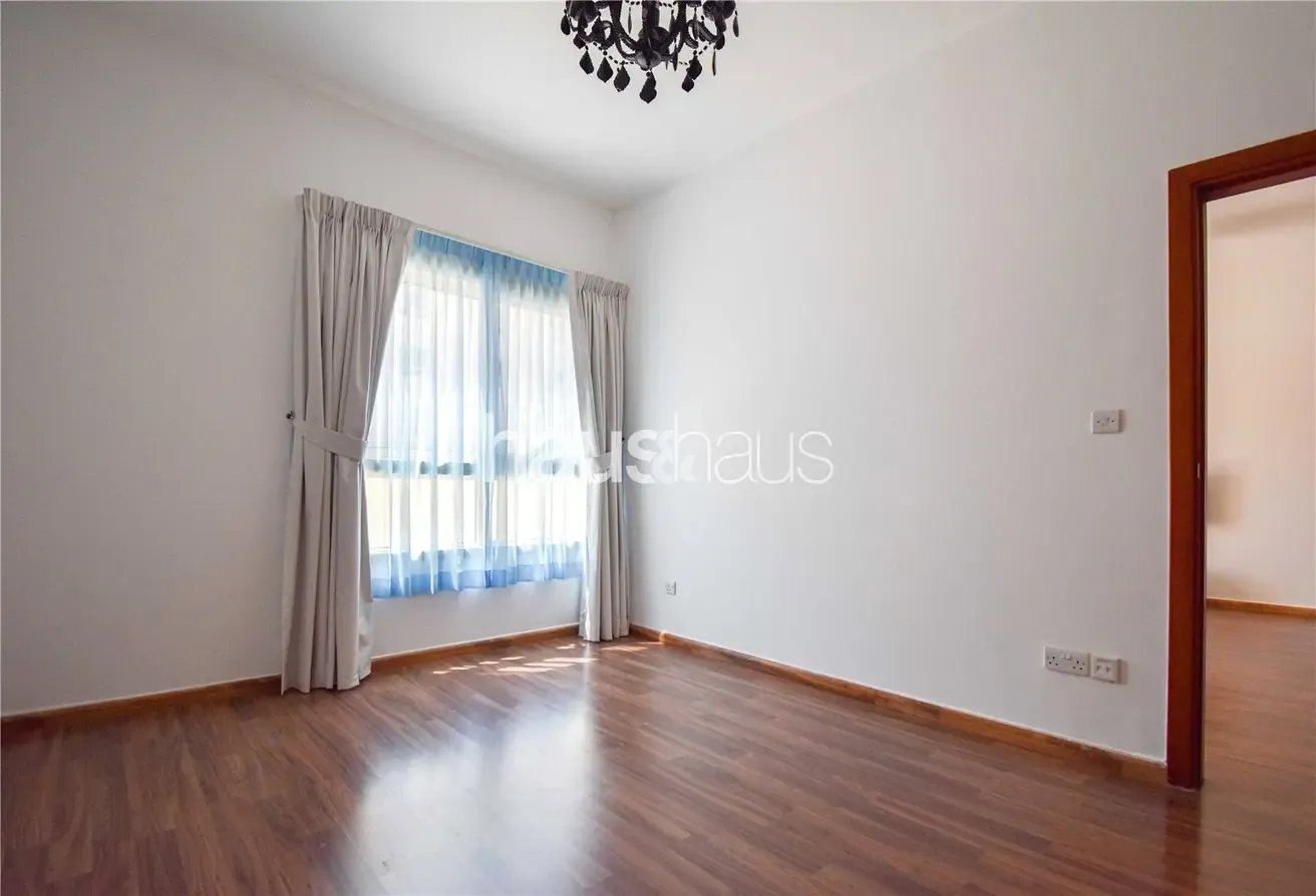 Vacant Now | Large Terrace | Excellent Condition