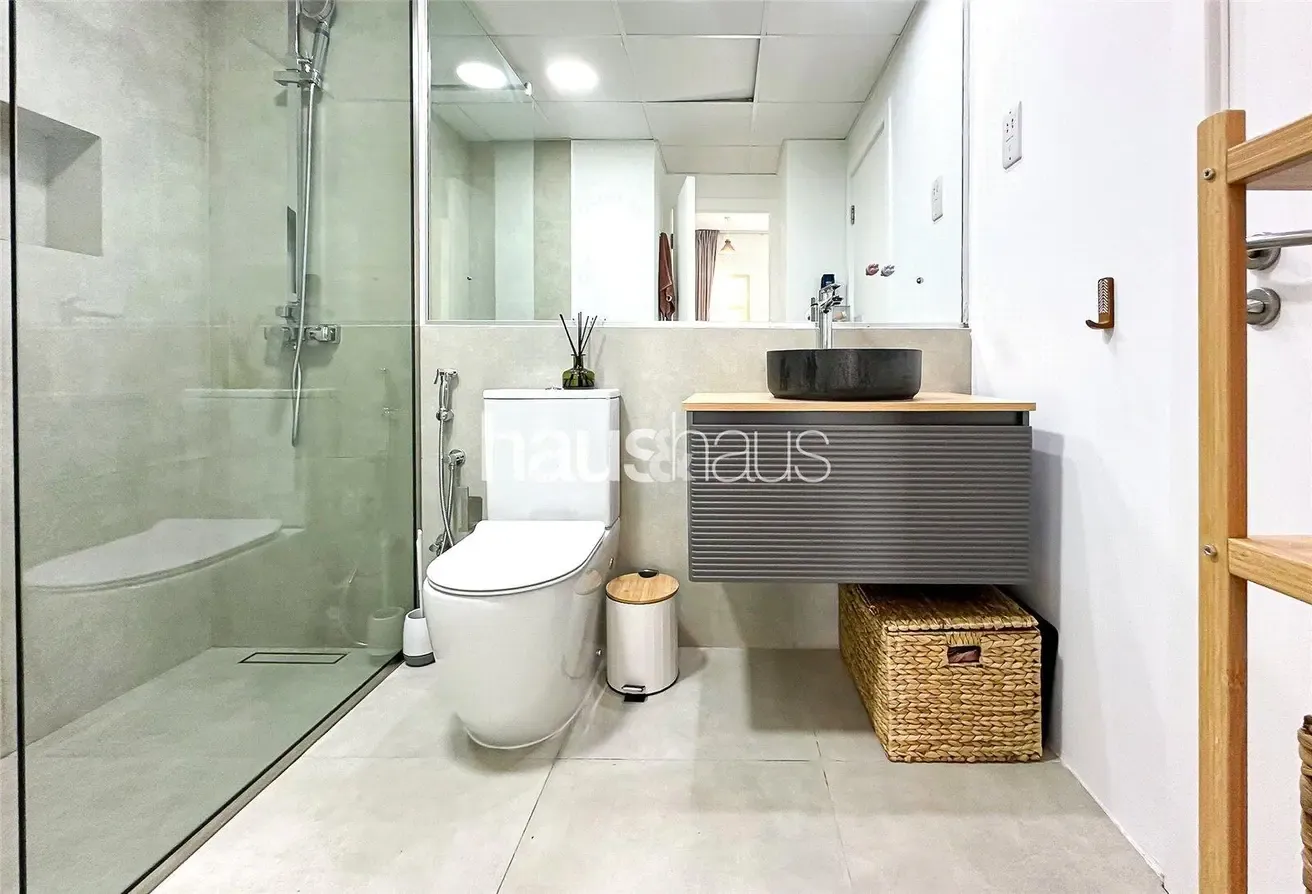 High Floor | Furnished | Upgraded Amenities