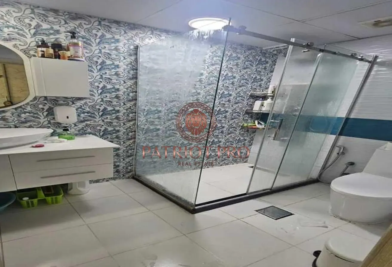Upgraded I Fully Furnished I Pool View I Move in