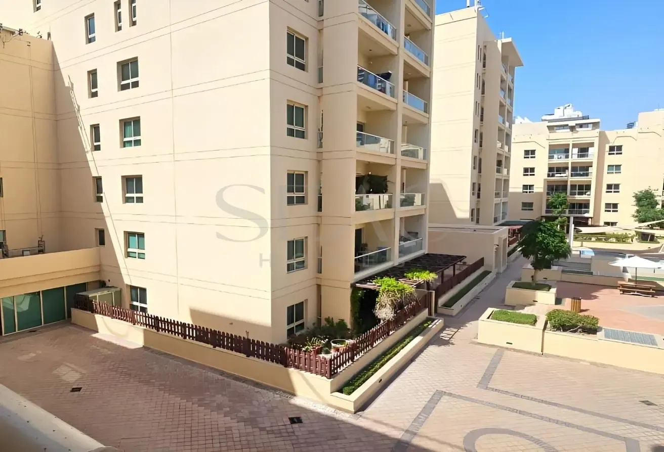 Rented 1BR Corner Unit | Pool View | The Greens