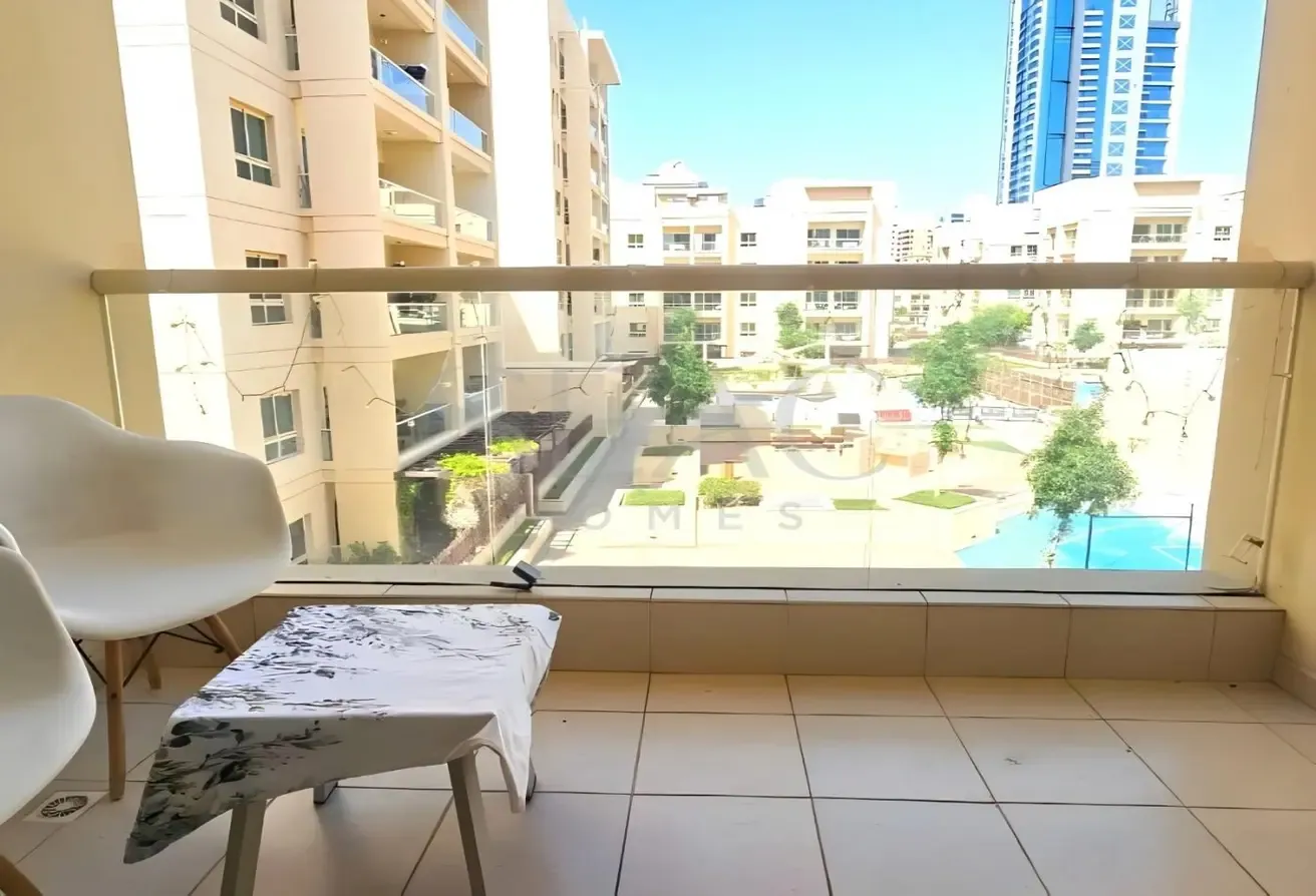 Rented 1BR Corner Unit | Pool View | The Greens