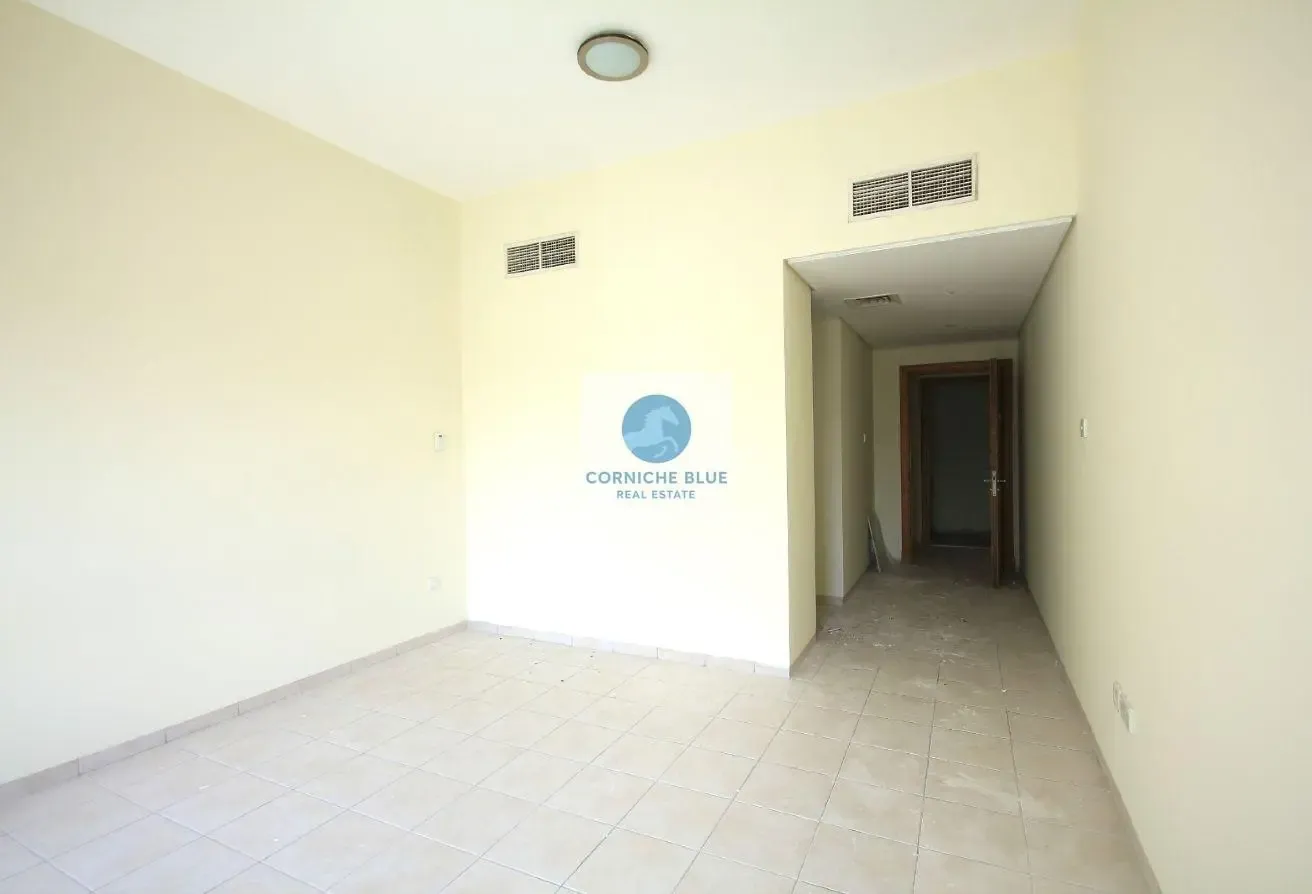 2 bed + store | Motivated Seller | Community View