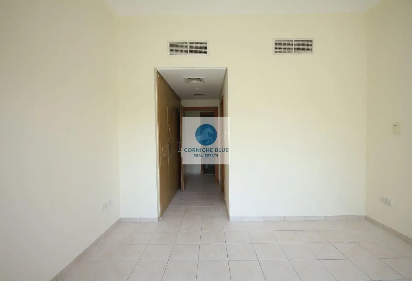 2 bed + store | Motivated Seller | Community View