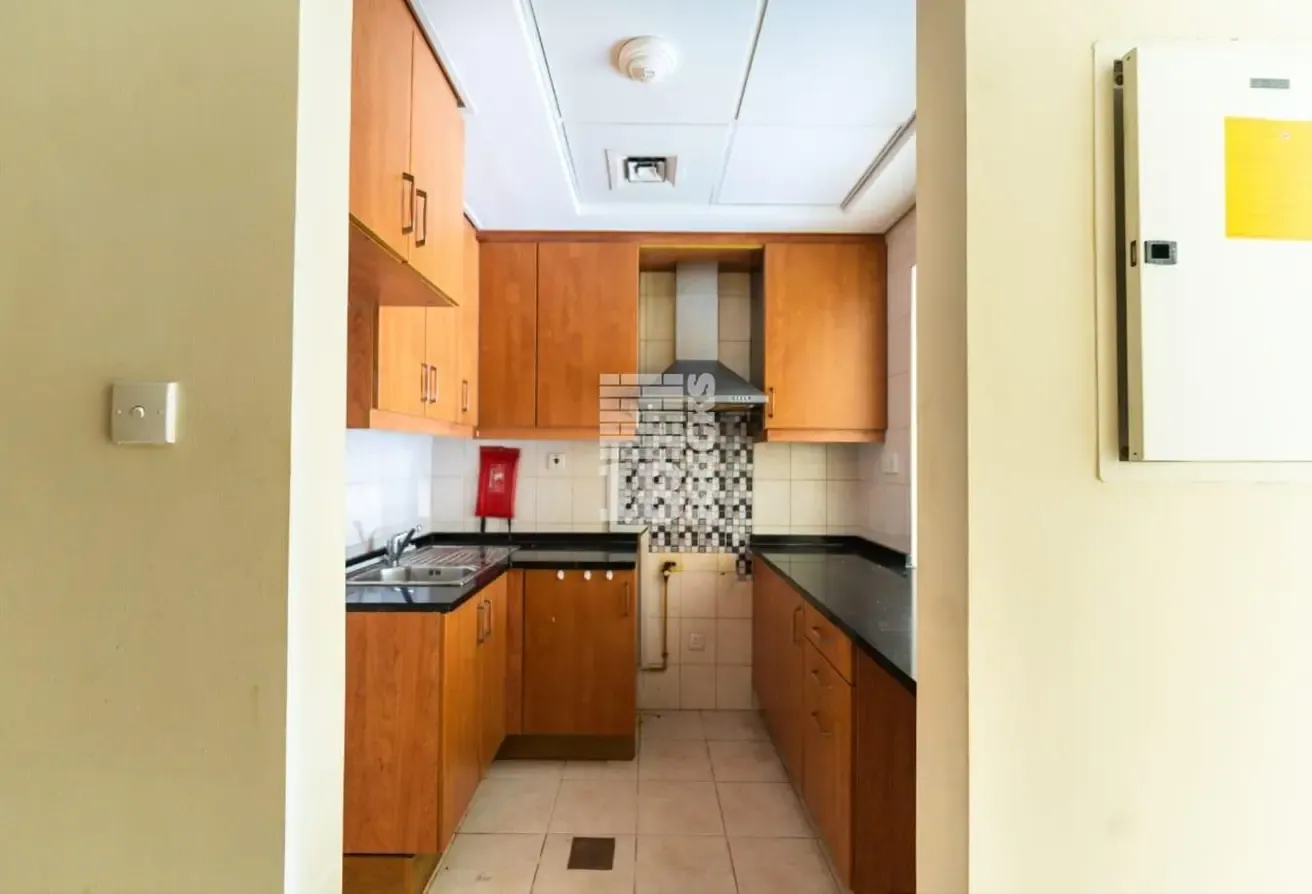 Vacant Studio Available For Sale